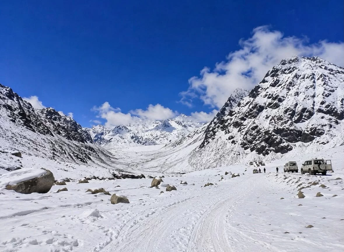 SNOW AND SERENITY EXPEDITION